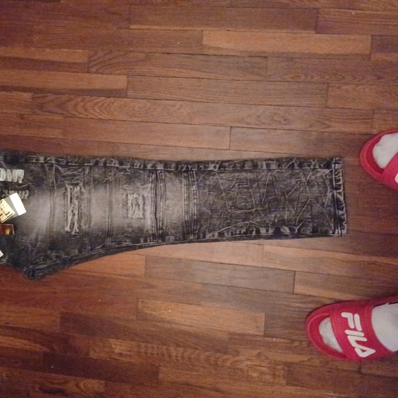 Skinny stretch pants for teens. They stretch but size 34. - Picture 5 of 11